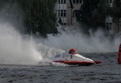 开云官网-世界青少年水上漂流锦标赛激烈比拼，勇气与速度的较量，青少年水上竞技